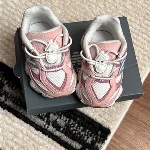New Balance Athletic Sneakers Pink White Mesh